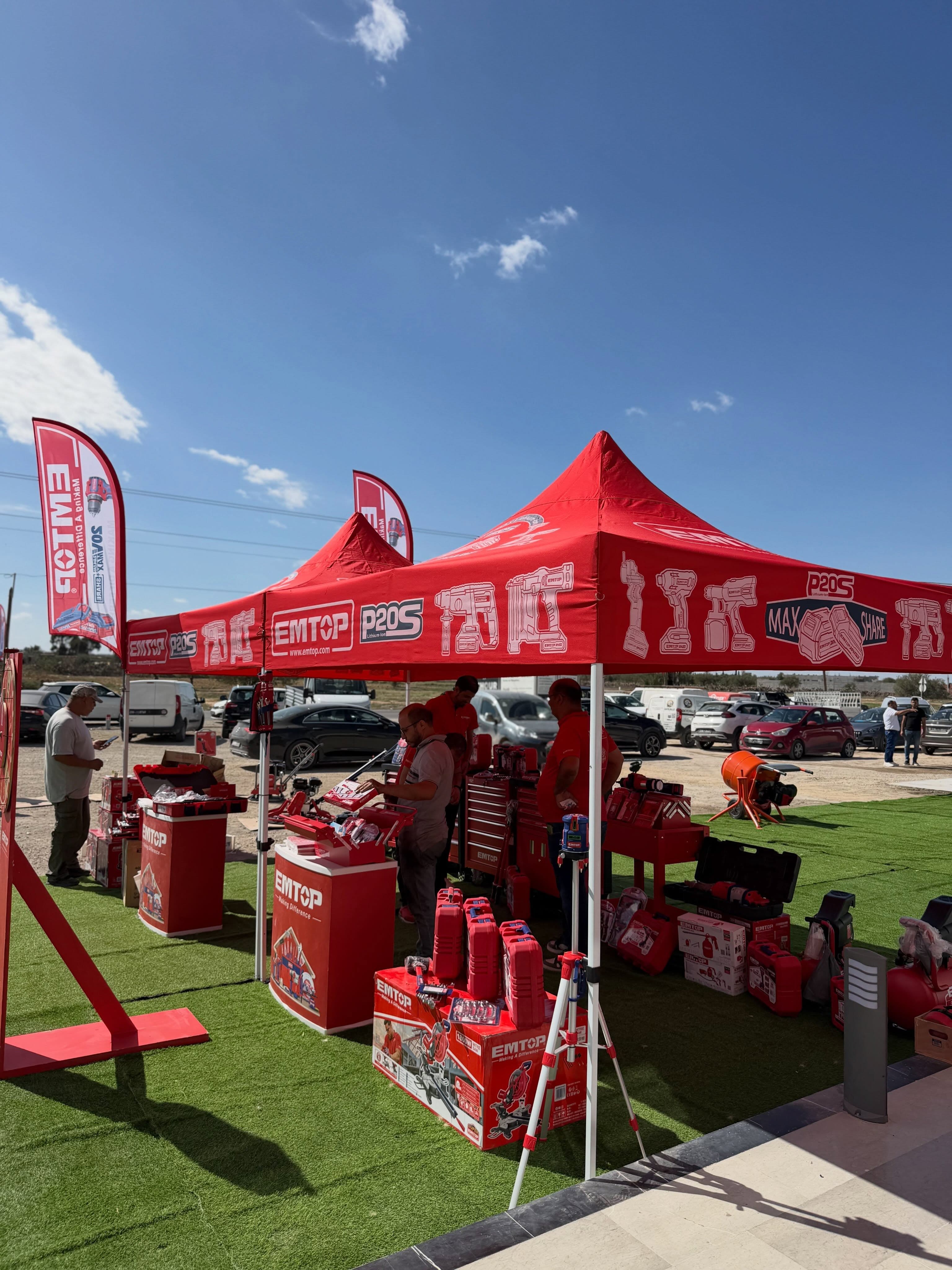 Stand d'outillage et de matériel de chantier au dépôt CSCD